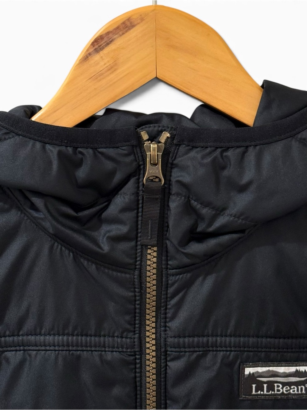 L.L.Bean Mountain Classic Hooded Jacket Black Insulated Full Zip Puffer Coat Med - Picture 3 of 8